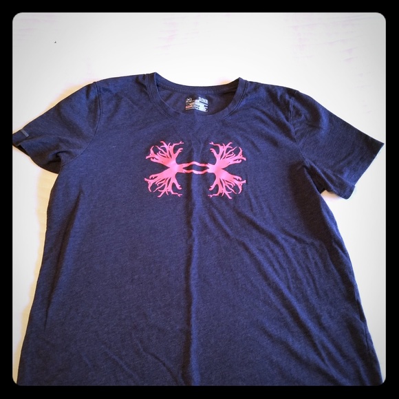 Under Armour Tops - Under Armour Women's Shirt